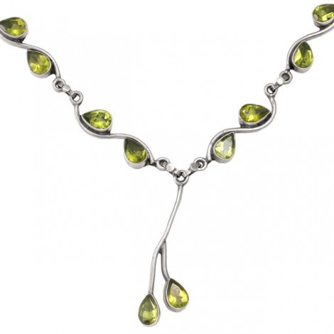 Elegant colier din argint decorat cu anturaje de peridot natural | Thailanda 