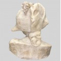 Monumentală sculptură Art Nouveau în marmură de Carrara ilustrând un bust de fecioară | școala italiană cca. 1890 -1900