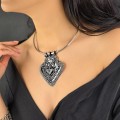 Colier choker etnic indian din argint accesorizat cu impresionantă amuletă Yoni | colecția RĂDĂCINI 2025